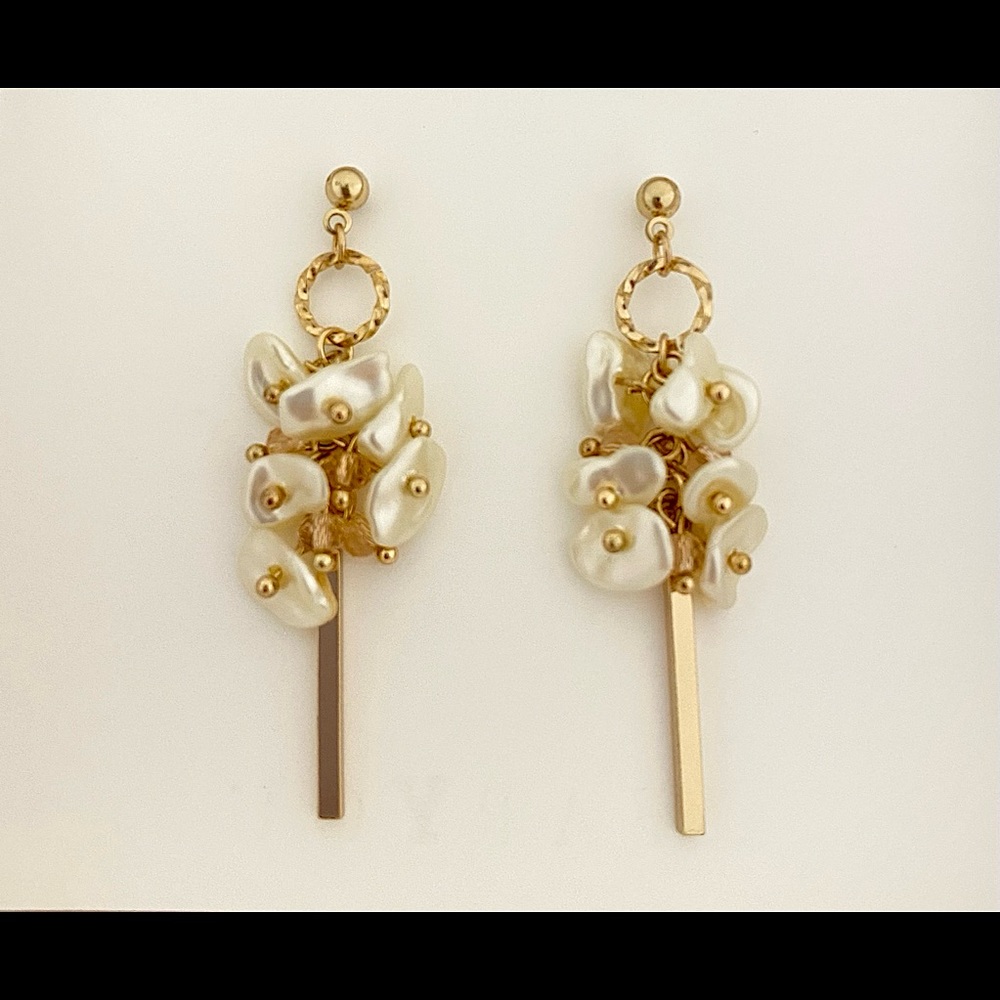 NEW Pearl Drop Earrings